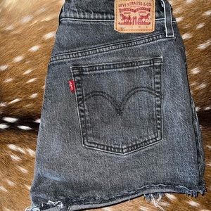 501 Levi Jean shorts